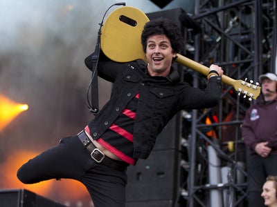 Comment le punk rock a explosé il y a 25 ans