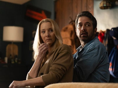 Derrière la façade : une comédie dramatique avec Lisa Kudrow à voir sur Netflix