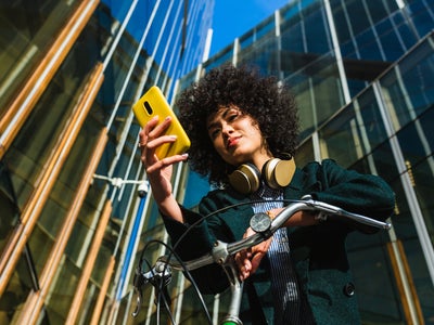 Quelles différences entre un forfait avec ou sans engagement chez SFR ?