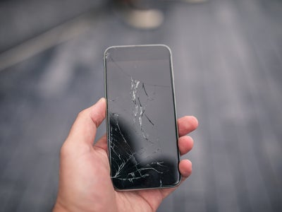 Les écrans de smartphone bientôt capables de se réparer seuls ?