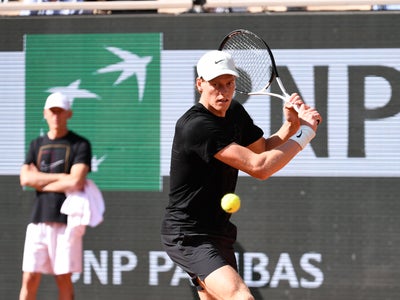 Roland-Garros 2026 : comment suivre le match entre Jannik Sinner et Clément Tabur ?