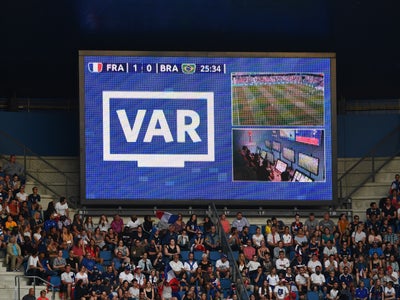 La FIFA défend l'utilisation de la VAR