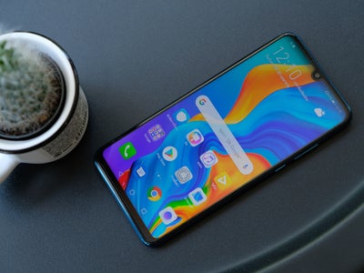 Shopping d'hiver : le Huawei P30 à 1 euro chez SFR