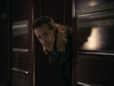 Mayday : Ryan Reynolds et Kenneth Branagh forment un duo improbable sur Apple TV