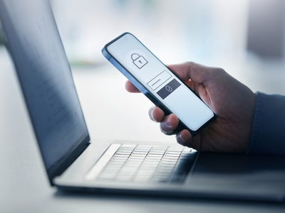 Passkeys : la solution d’Apple pour en finir avec les mots de passe