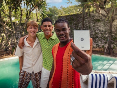 Le Motorola Razr 60 est disponible à petit prix chez SFR