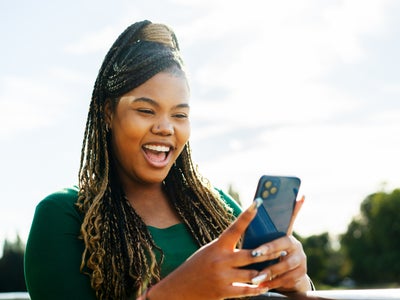 Offre mobile : découvrez le forfait 60 Go 5G à 27,99€ par mois chez SFR