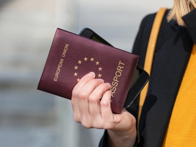 Le passeport pourrait-il bientôt être dématérialisé ?