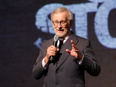 Quand Steven Spielberg tourne un clip avec... son iPhone !