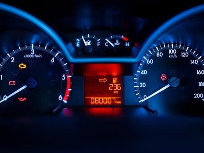 iOS 17 : l'iPhone bientôt capable de reconnaître les voyants de votre véhicule