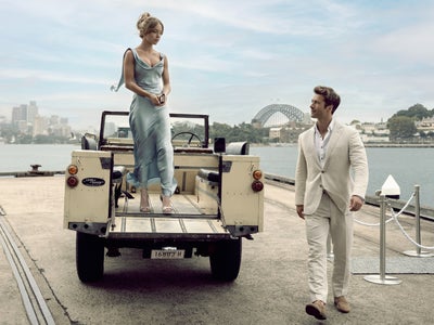 Où (re)voir la comédie romantique phénomène Tout sauf toi ?