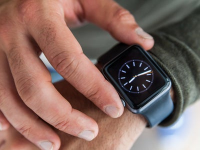 Insolite : l'Apple Watch sauve un homme d'une mort certaine dans son sommeil