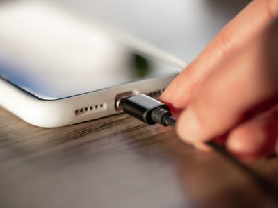 iOS 27 : pourquoi la batterie de votre iPhone se décharge plus vite après l'installation ?