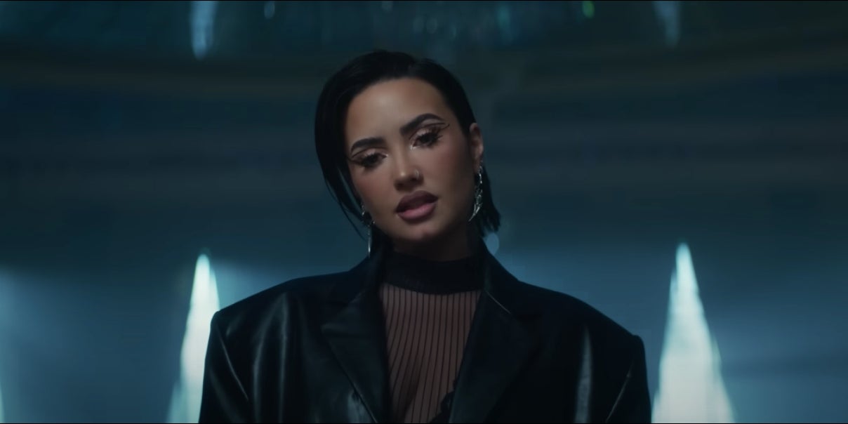Demi Lovato dans le clip de "Still Alive", tirée de la bande originale de "Scream VI".