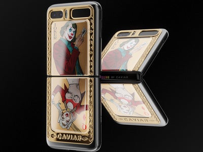Un Galaxy Z Flip aux couleurs du Joker et Harley Quinn