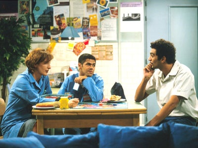 H sur Netflix : pourquoi la série est culte