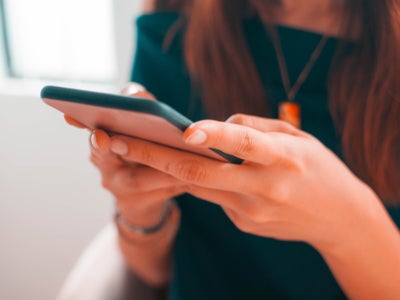 Vers l’apparition de pubs sur l’écran verrouillé de nos smartphones ?