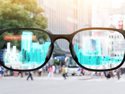 Facebook et Ray-Ban imaginent des lunettes intelligentes