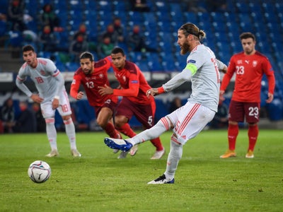 Il va encore falloir attendre avant de voir Sergio Ramos débuter au PSG