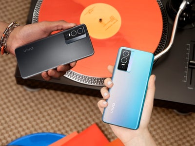 Les vivo V23 5G, Y76 5G et Y55 5G sont disponibles chez SFR