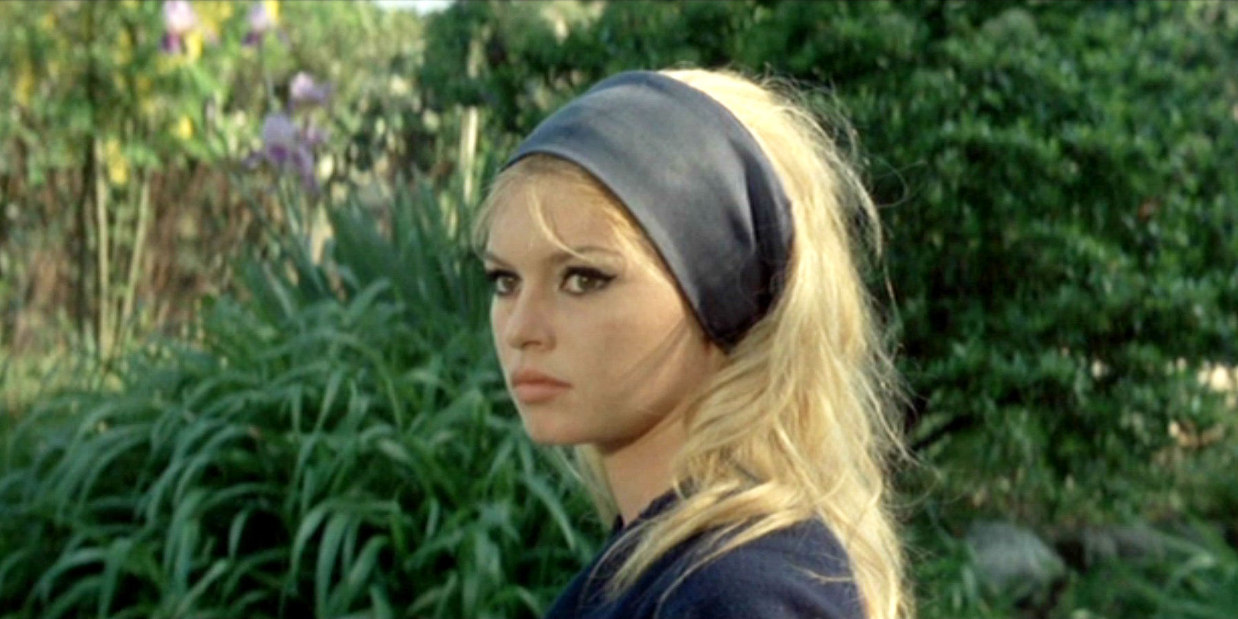 Brigitte Bardot a une carrière au cinéma et dans la chanson très importante et a connu de multiples succès. 