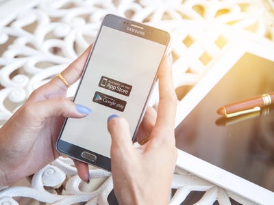 Qu'est-ce que le sideloading, cette pratique qui rend Android moins sécurisé qu'iOS ?