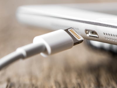 Apple est contre les chargeurs universels