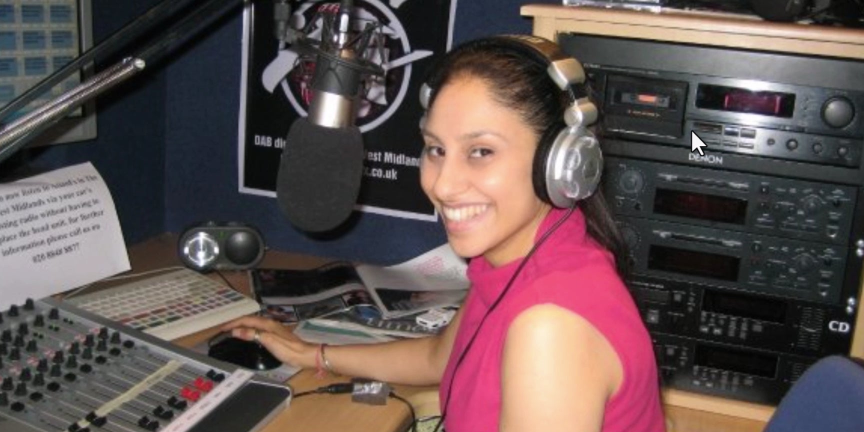 Découvrez l'incroyable histoire de Kirat Assi dans ''Sweet Bobby : Imposture sur mesure'', à voir sur Netflix.