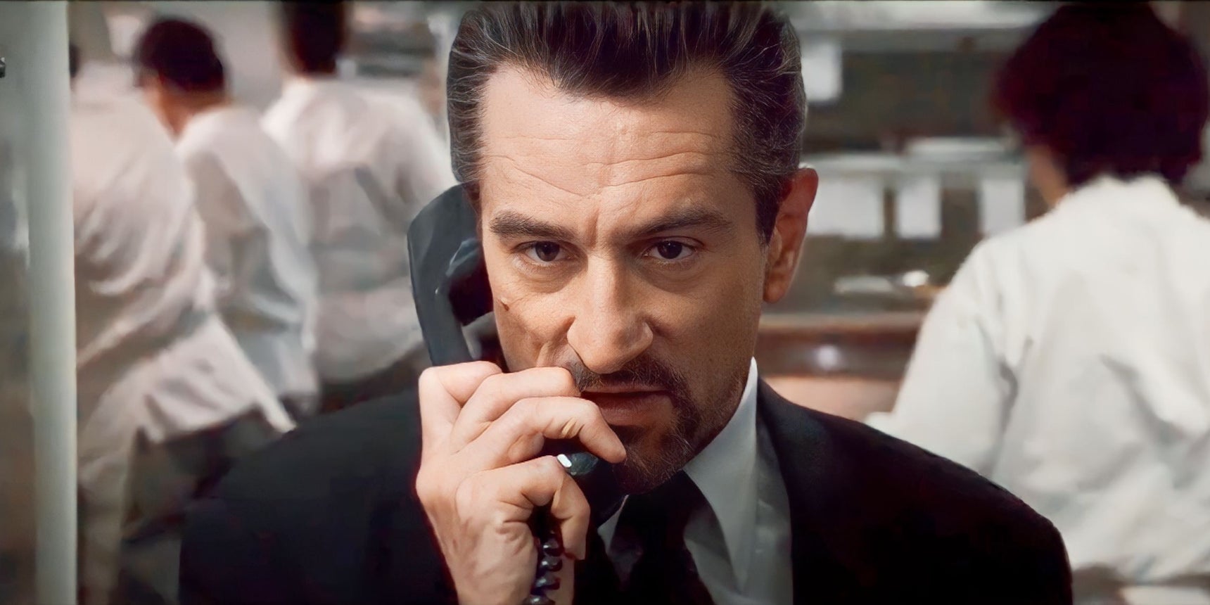 Parmi les rôles les plus marquants de la carrière de Robert De Niro, il y a celui du braqueur Neil McCauley dans ''Heat''.