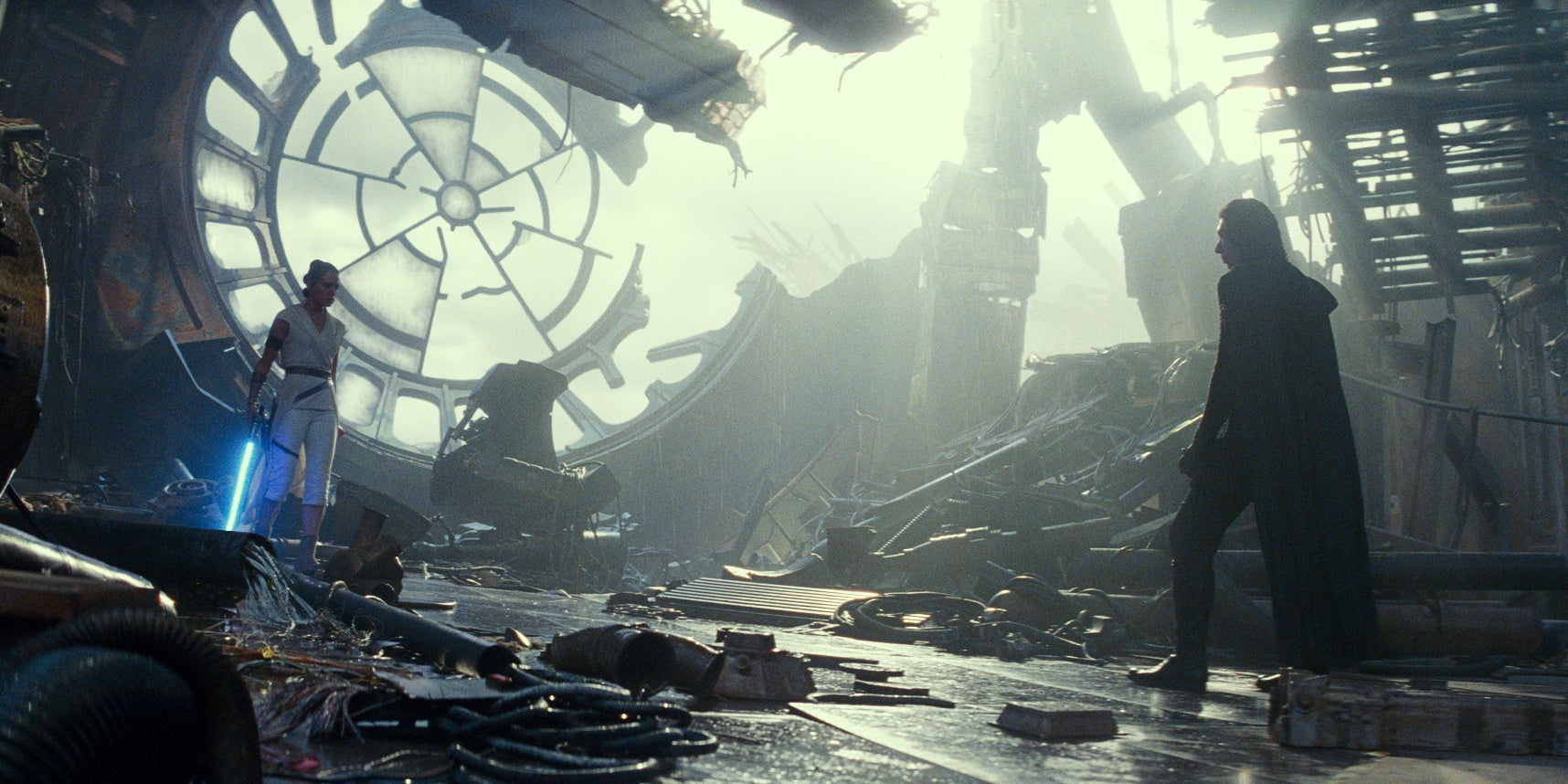 "Bonjour, c'est ici que vous rangez les anciens personnages $1"