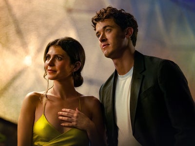 People We Meet on Vacation sur Netflix : la nouvelle rom-com qui mêle amitié et amour