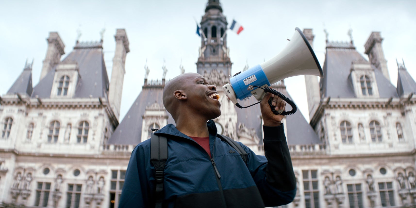 Jean-Pascal Zadi, militant pas comme les autres dans "Tout simplement noir".