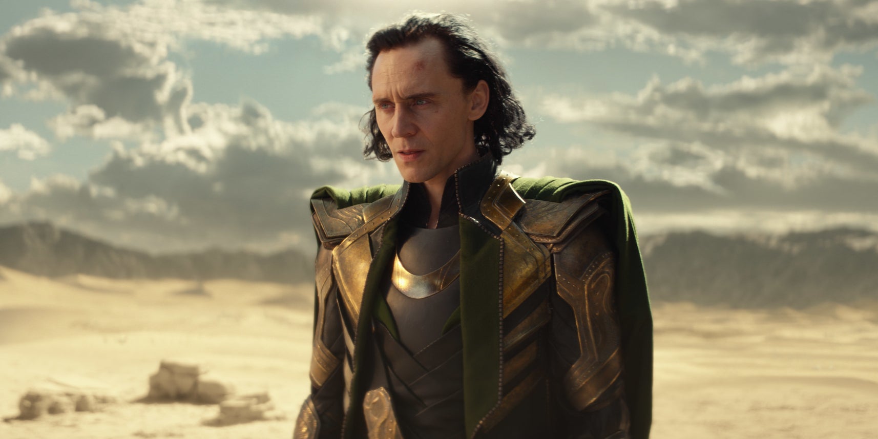 Tom Hiddleston, de retour dans le costume de Loki pour Disney+ !