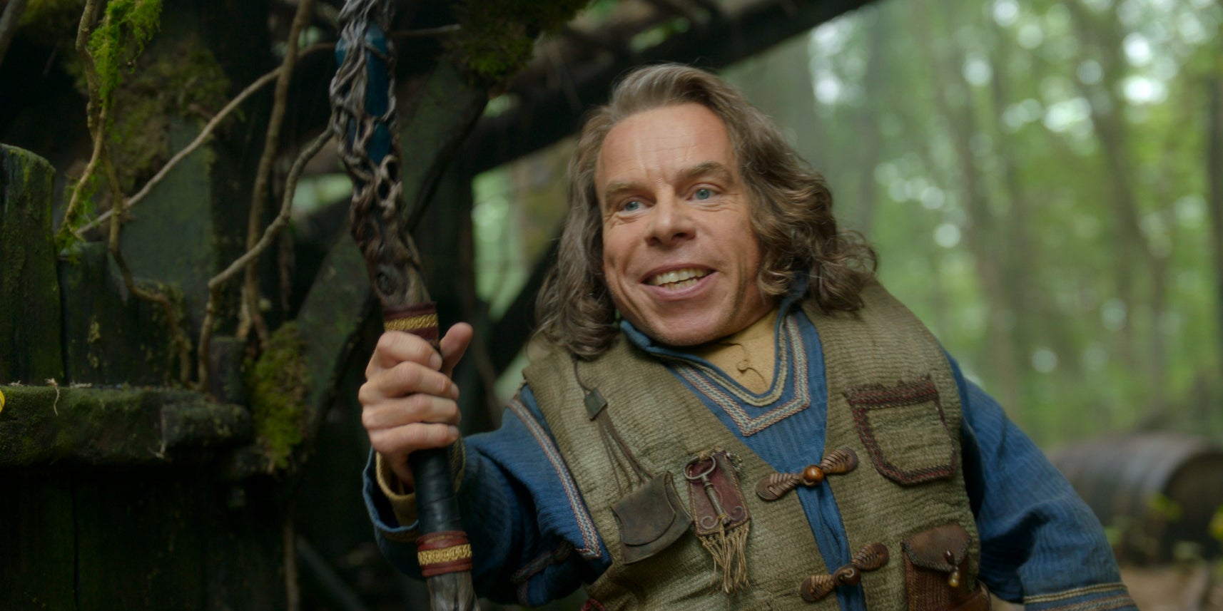 Willow Ufgood, toujours incarné par Warwick Davis, est de retour dans une série sur Disney+ !