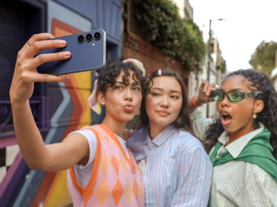 Black Friday : le Samsung Galaxy 25 FE, couplé des écouteurs Buds3 FE, à 1€ chez SFR !