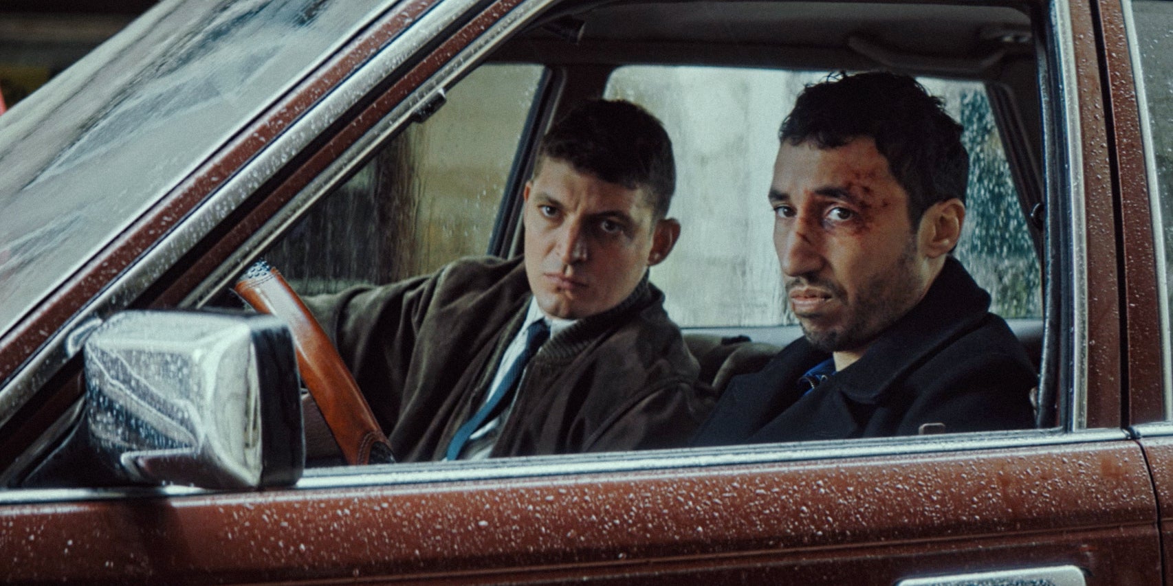 Niels Schneider et Sofian Khammes dans ''Sentinelle Sud'', désormais disponible sur OCS.