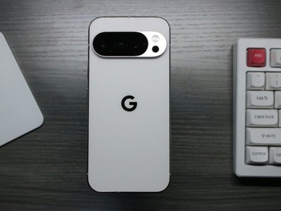 Bon plan de Noël : un pack Google Pixel 10 + Fitbit Charge 6 à petit prix chez SFR