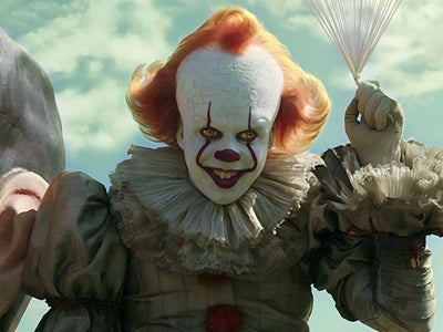 Bienvenue à Derry : tout ce qu'on sait de la série préquelle de Ça