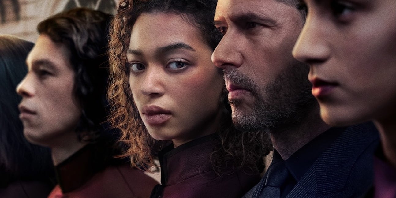 Melvil Poupaud et Manon Bresch (au centre) dans la série "Privilèges". 