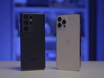 Le Samsung Galaxy S21 Ultra déclare la guerre à l'iPhone 12 Pro Max