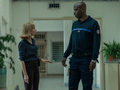 SURVEILLANT ! : Jean-Pascal Zadi et Audrey Lamy réunis dans une série comique sur Disney+