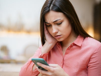 Un numéro vous appelle et raccroche ? Méfiez-vous de cette nouvelle arnaque téléphonique