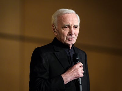 Charles Aznavour samplé par cette star internationale