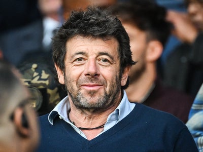 Arnaque à l'IA : une femme piégée par un faux Patrick Bruel perd plusieurs milliers d’euros