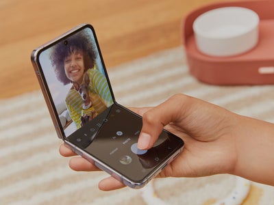 vivo X Flip : le nouveau concurrent du Galaxy Z Flip ?