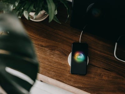 La charge rapide abîme-t-elle nos smartphones ?