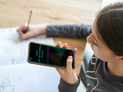 Une première loi pour protéger les plus jeunes des IA génératives vient de tomber