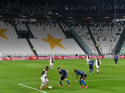 Le monde du foot secoué par le coronavirus