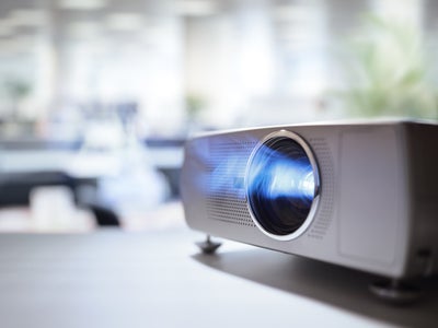 Un vidéoprojecteur à moins de 200 euros, c’est possible ?