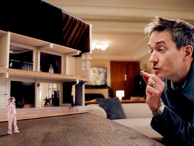 Miniature Wife : la série avec Elizabeth Banks et Matthew Macfadyen arrive sur Canal+